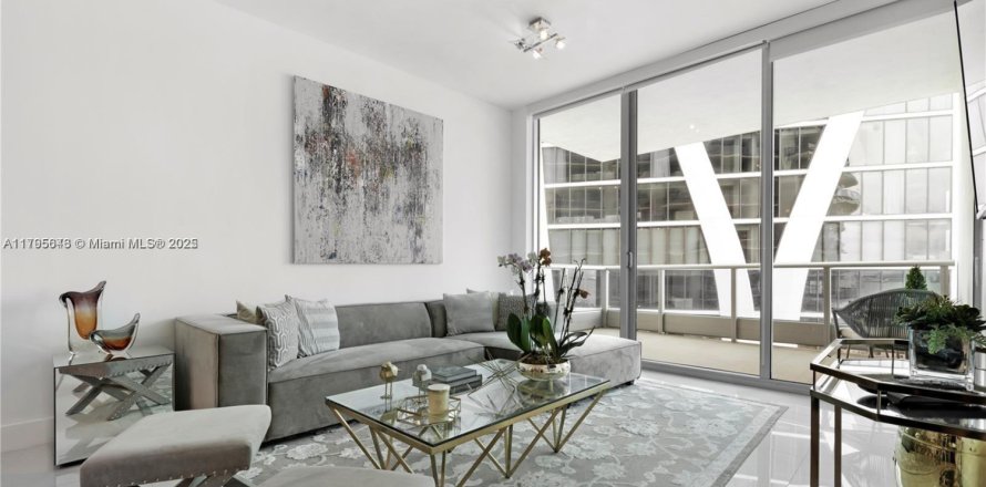 Condo in Miami, Florida, 1 bedroom  № 2013287