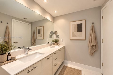 Copropriété à louer à Miami, Floride: 1 chambre, 83.61 m2 № 2390006 - photo 14