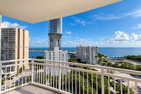 Copropriété à louer à Miami, Floride: 1 chambre, 83.61 m2 № 2390006 - photo 18