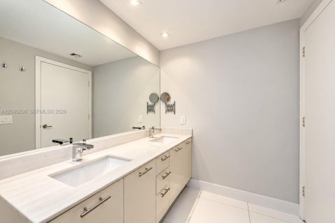 Copropriété à louer à Miami, Floride: 1 chambre, 83.61 m2 № 2390006 - photo 13