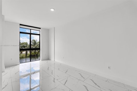 Apartment in Miami Springs, Florida 2 bedrooms, 86.49 sq.m. № 1976113 - photo 5