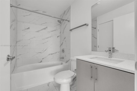 Apartment in Miami Springs, Florida 2 bedrooms, 86.49 sq.m. № 1976113 - photo 17