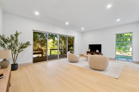 Casa en venta en Margate, Florida, 4 dormitorios, 217.95 m2 № 1968736 - foto 17