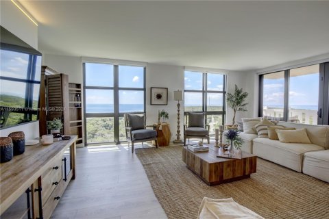 Снять в аренду кондоминиум в Ки-Бискейн, Флорида 3 спальни, 165.55м2, № 1957464 - фото 6