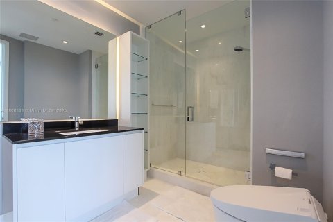 Condominio en venta en Sunny Isles Beach, Florida, 4 dormitorios, 294.59 m2 № 1978278 - foto 23
