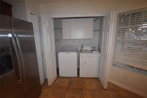 Adosado en alquiler en Apopka, Florida, 3 dormitorios, 140 m2 № 2102398 - foto 7