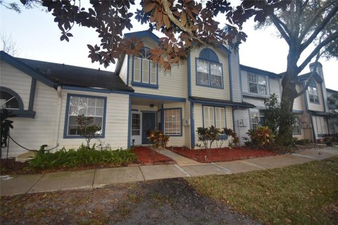 Adosado en Apopka, Florida 3 dormitorios, 140 m2 № 2102398
