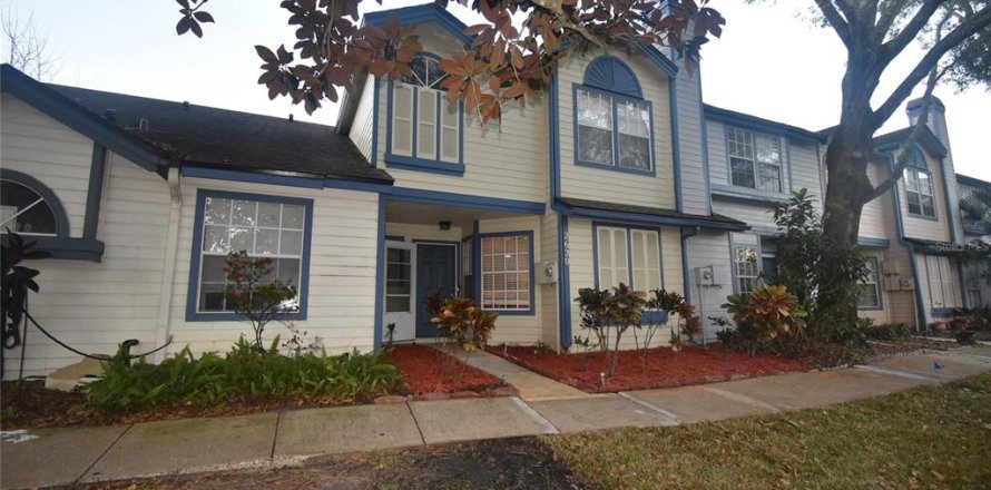 Adosado en Apopka, Florida 3 dormitorios, 140 m2 № 2102398