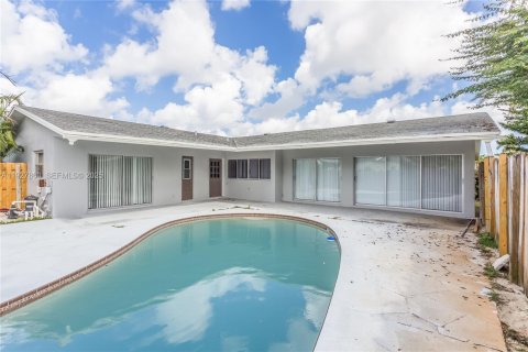 Снять в аренду виллу или дом в Веллингтон, Флорида 4 спальни, 173.73м2, № 1988136 - фото 15