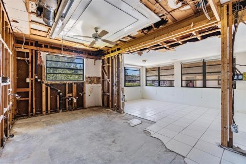 Casa en venta en Palm Harbor, Florida, 4 dormitorios, 338.16 m2 № 1856349 - foto 7