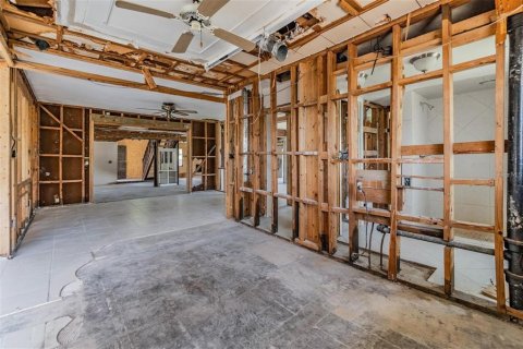 Casa en venta en Palm Harbor, Florida, 4 dormitorios, 338.16 m2 № 1856349 - foto 5