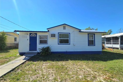 Propiedad comercial en venta en Lakeland, Florida, 6 dormitorios, 186.92 m2 № 2105619 - foto 2