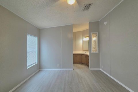 Propiedad comercial en venta en Lakeland, Florida, 6 dormitorios, 186.92 m2 № 2105619 - foto 9