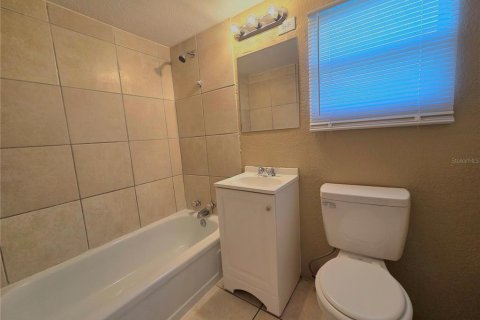 Propiedad comercial en venta en Lakeland, Florida, 6 dormitorios, 186.92 m2 № 2105619 - foto 25