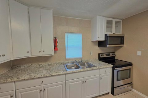 Propiedad comercial en venta en Lakeland, Florida, 6 dormitorios, 186.92 m2 № 2105619 - foto 19