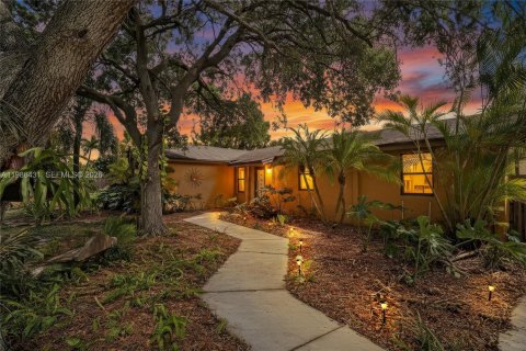 Купить виллу или дом в Хомстед, Флорида 4 спальни, 220.74м2, № 2051151 - фото 28