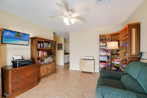 Купить виллу или дом в Хомстед, Флорида 4 спальни, 220.74м2, № 2051151 - фото 22