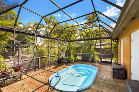 Купить виллу или дом в Хомстед, Флорида 4 спальни, 220.74м2, № 2051151 - фото 6