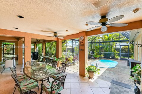 Купить виллу или дом в Хомстед, Флорида 4 спальни, 220.74м2, № 2051151 - фото 5