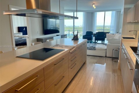 Снять в аренду кондоминиум в Норт-Майами-Бич, Флорида 3 спальни, 199.93м2, № 1893259 - фото 4