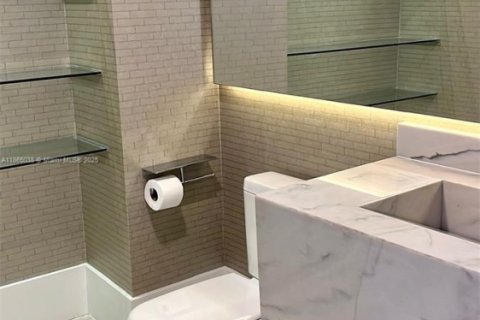 Снять в аренду кондоминиум в Норт-Майами-Бич, Флорида 3 спальни, 199.93м2, № 1893259 - фото 5