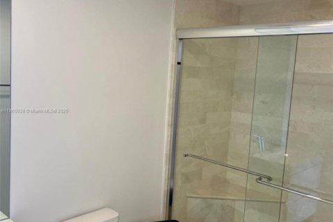 Снять в аренду кондоминиум в Норт-Майами-Бич, Флорида 3 спальни, 199.93м2, № 1893259 - фото 15