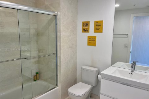 Снять в аренду кондоминиум в Норт-Майами-Бич, Флорида 3 спальни, 199.93м2, № 1893259 - фото 13