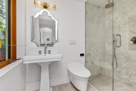 Casa en venta en Miami Beach, Florida, 4 dormitorios, 328.78 m2 № 1714979 - foto 13