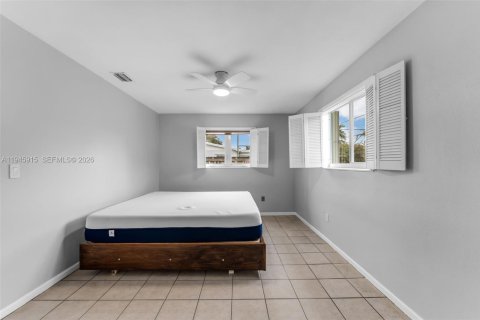 House in Cutler Bay, Florida 4 bedrooms, 185.99 sq.m. № 2012008 - photo 25