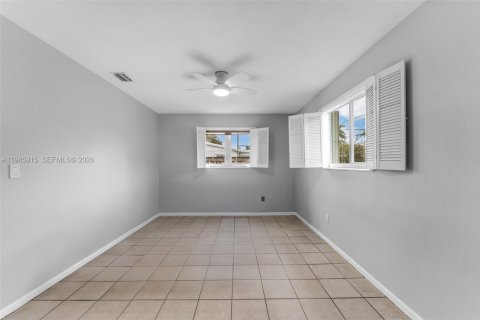 House in Cutler Bay, Florida 4 bedrooms, 185.99 sq.m. № 2012008 - photo 20