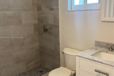 Casa en alquiler en Miami, Florida, 3 dormitorios, 115.48 m2 № 2008433 - foto 8