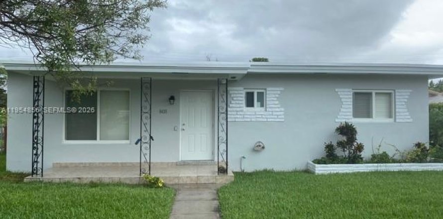 Casa en Miami, Florida 3 dormitorios, 115.48 m2 № 2008433