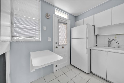 Condominio en alquiler en Aventura, Florida, 2 dormitorios, 71.35 m2 № 2011297 - foto 10