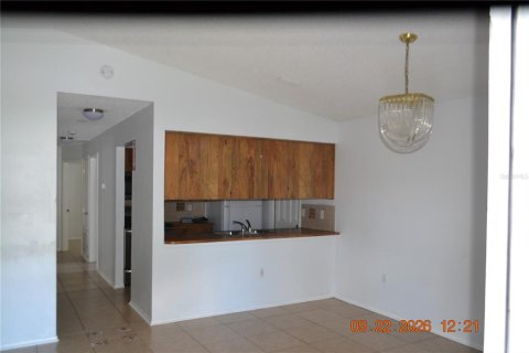 Villa ou maison à louer à Tampa, Floride: 3 chambres, 93.65 m2 № 2380627 - photo 8