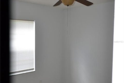 Villa ou maison à louer à Tampa, Floride: 3 chambres, 93.65 m2 № 2380627 - photo 11
