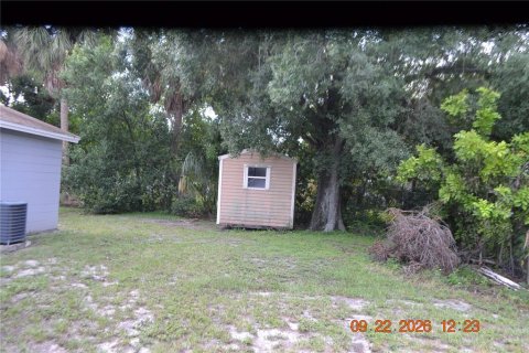 Villa ou maison à louer à Tampa, Floride: 3 chambres, 93.65 m2 № 2380627 - photo 19