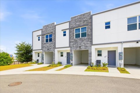 Touwnhouse à louer à Davenport, Floride: 3 chambres, 138.7 m2 № 2111080 - photo 2