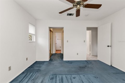 House in North Port, Florida 2 bedrooms, 118.17 sq.m. № 2208335 - photo 25