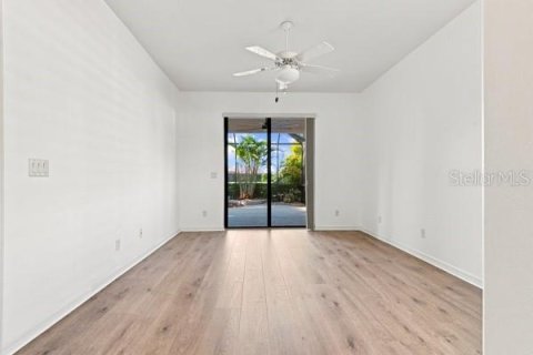 House in Venice, Florida 2 bedrooms, 178 sq.m. № 2339453 - photo 17