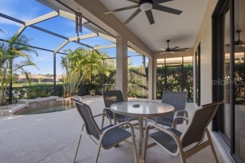 House in Venice, Florida 2 bedrooms, 178 sq.m. № 2339453 - photo 5