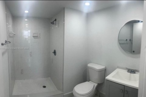 Copropriété à louer à Miami, Floride: 3 chambres, 77.57 m2 № 1946450 - photo 5