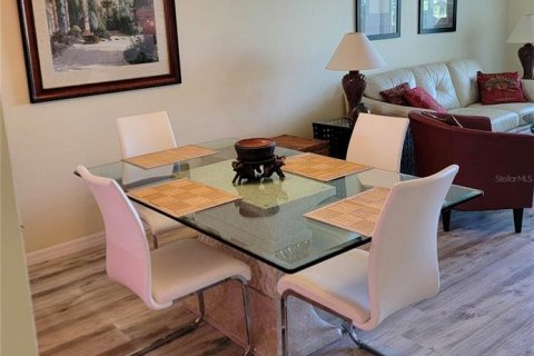 Condominio en alquiler en Sarasota, Florida, 2 dormitorios, 102.75 m2 № 1631770 - foto 7