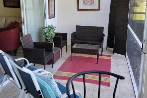 Condominio en alquiler en Sarasota, Florida, 2 dormitorios, 102.75 m2 № 1631770 - foto 14
