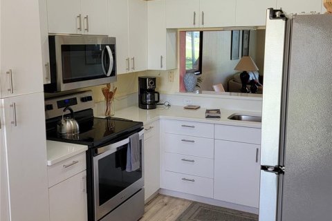 Condominio en alquiler en Sarasota, Florida, 2 dormitorios, 102.75 m2 № 1631770 - foto 3