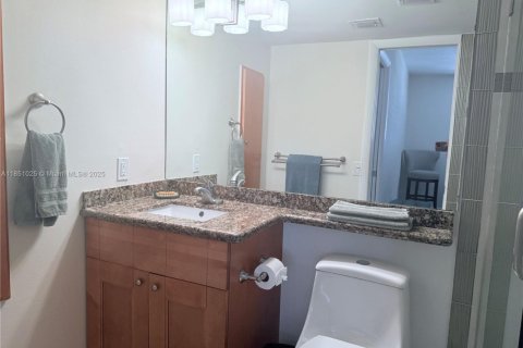 Condo in Pompano Beach, Florida, 2 bedrooms  № 1855264 - photo 9