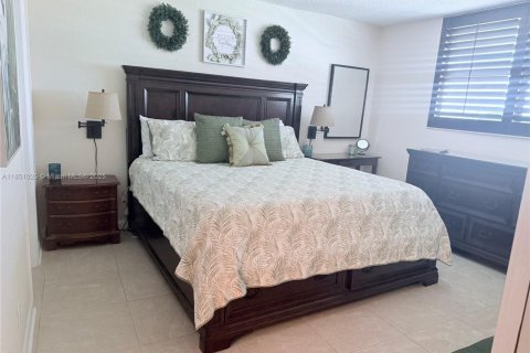 Condo in Pompano Beach, Florida, 2 bedrooms  № 1855264 - photo 7