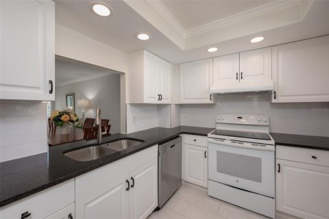 Condominio en venta en Sarasota, Florida, 2 dormitorios, 86.31 m2 № 1690509 - foto 11