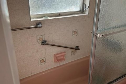 Снять в аренду виллу или дом в Окала, Флорида 1 комната, 139.73м2, № 2266730 - фото 21