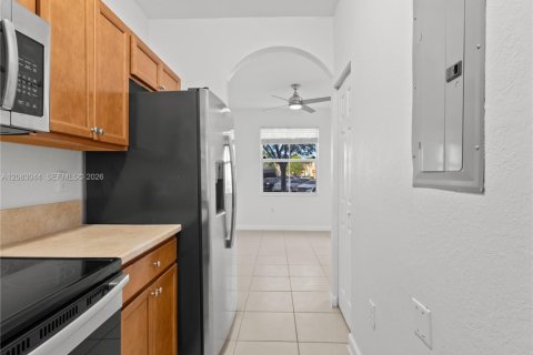 Townhouse in Homestead, Florida 2 bedrooms, 119.84 sq.m. № 2346442 - photo 12