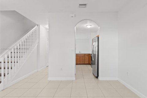 Townhouse in Homestead, Florida 2 bedrooms, 119.84 sq.m. № 2346442 - photo 10